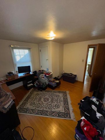 1009 RED OAK LANE, Appleton, WI 54915