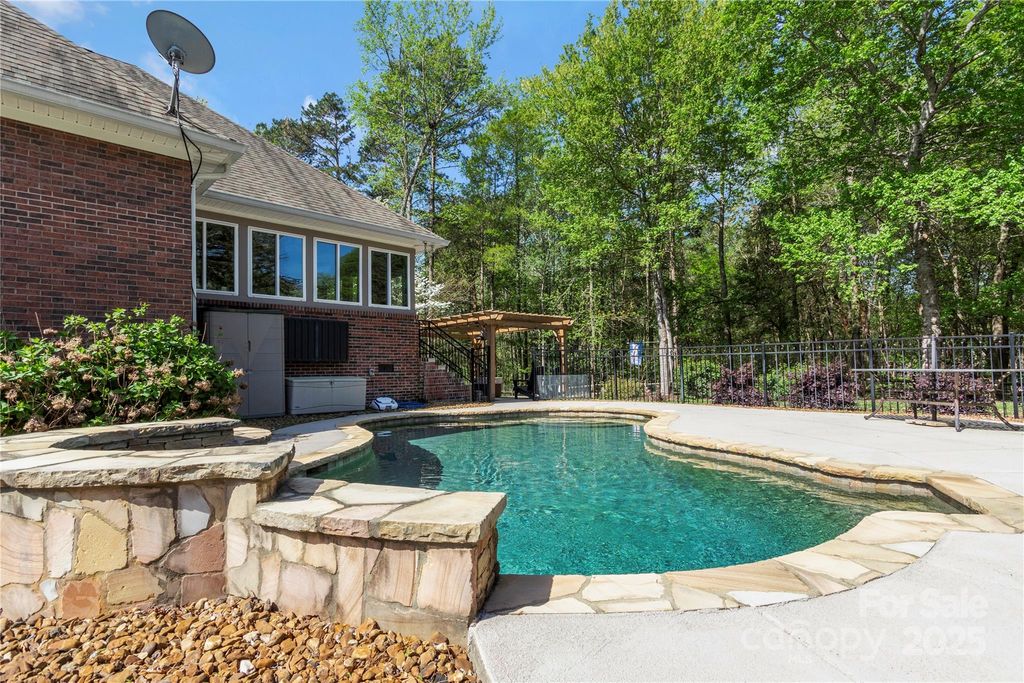 1427 Doe Ridge Lane, Fort Mill, SC 29715