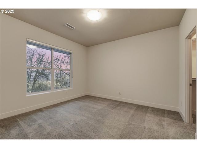 12604 Ne 40TH Ave, Vancouver, WA 98686