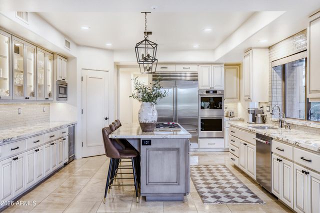 10772 E YEARLING Drive, Scottsdale, AZ 85255