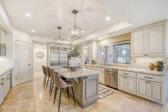 10772 E YEARLING Drive, Scottsdale, AZ 85255