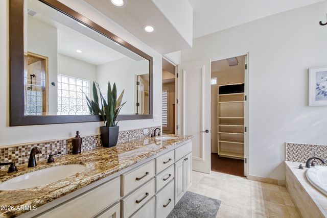 10772 E YEARLING Drive, Scottsdale, AZ 85255