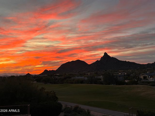 10772 E YEARLING Drive, Scottsdale, AZ 85255