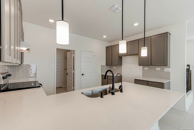 14839 Vance Jackson Rd Unit 503, San Antonio, TX 78249