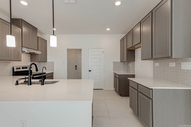 14839 Vance Jackson Rd Unit 503, San Antonio, TX 78249