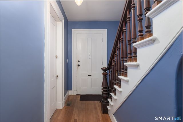 276 Humphrey Street, New Haven, CT 06511