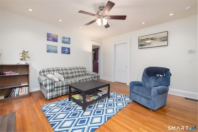 276 Humphrey Street, New Haven, CT 06511