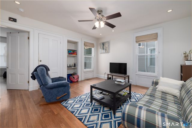 276 Humphrey Street, New Haven, CT 06511
