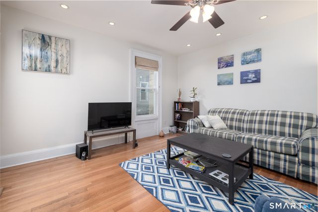276 Humphrey Street, New Haven, CT 06511