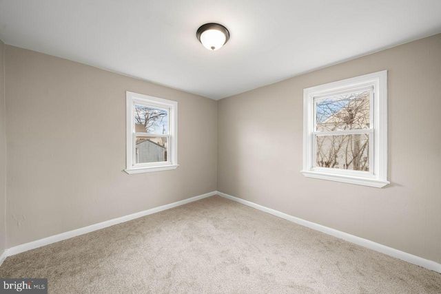 213 DECALB AVE, Wilmington, DE 19804