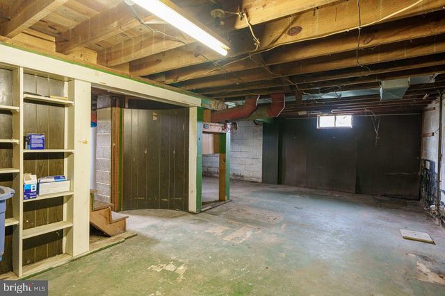 213 DECALB AVE, Wilmington, DE 19804