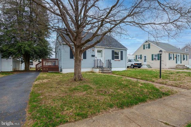 213 DECALB AVE, Wilmington, DE 19804