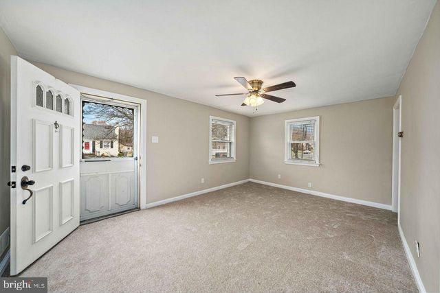 213 DECALB AVE, Wilmington, DE 19804