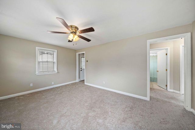 213 DECALB AVE, Wilmington, DE 19804