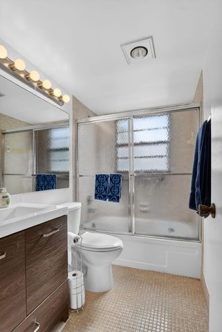 3080 Cornwall D, Boca Raton, FL 33434