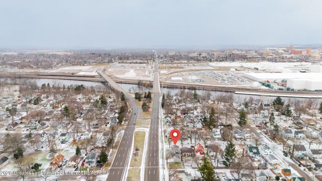 1027 Britten Avenue, Lansing, MI 48910