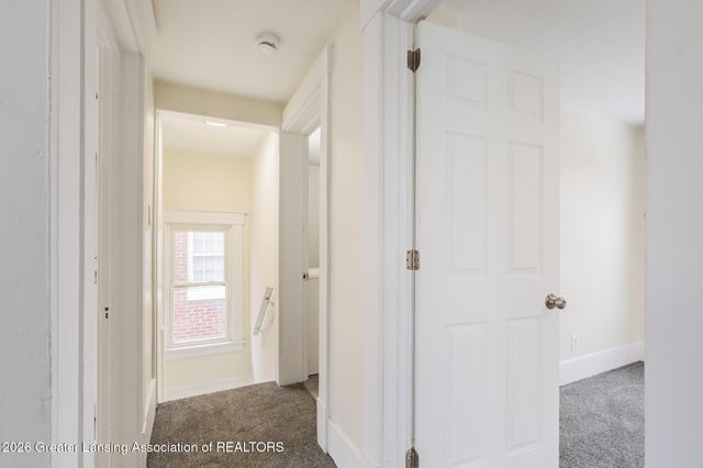 1027 Britten Avenue, Lansing, MI 48910