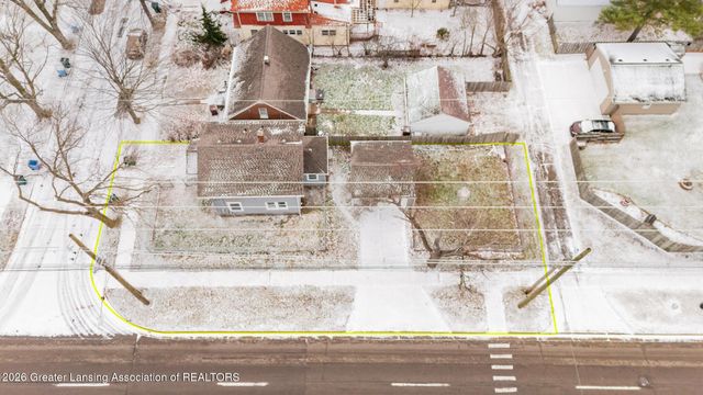 1027 Britten Avenue, Lansing, MI 48910