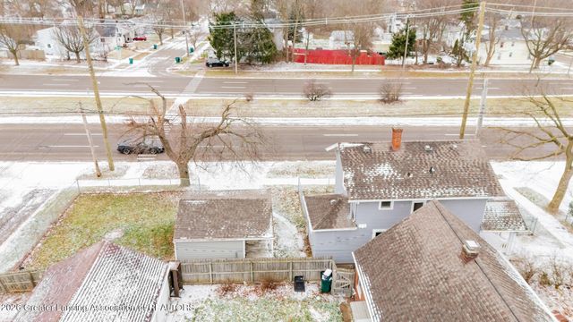 1027 Britten Avenue, Lansing, MI 48910