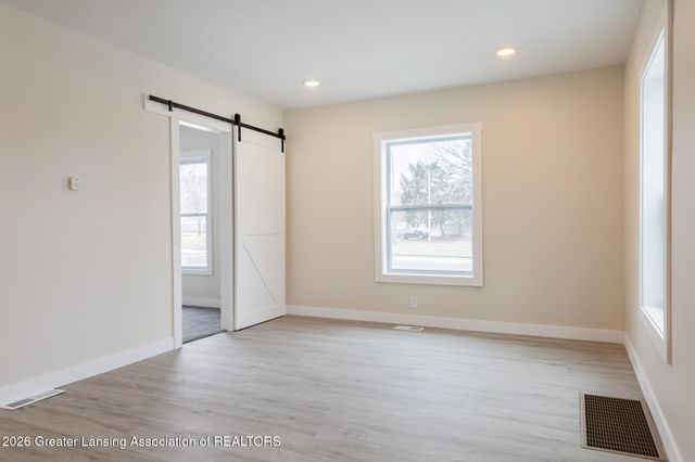 1027 Britten Avenue, Lansing, MI 48910