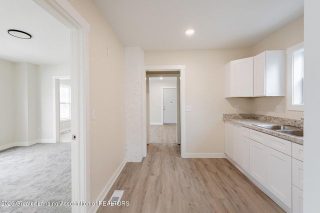 1027 Britten Avenue, Lansing, MI 48910