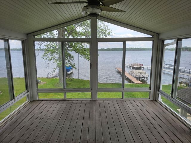 11287 Ullrey Drive, Vicksburg, MI 49097