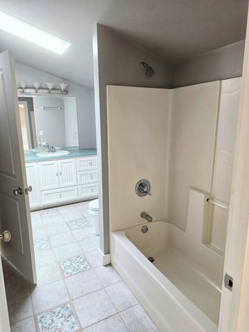 11287 Ullrey Drive, Vicksburg, MI 49097