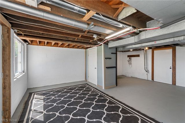 5261 Dailey Road, New Franklin, OH 44319