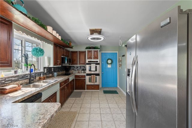 5261 Dailey Road, New Franklin, OH 44319