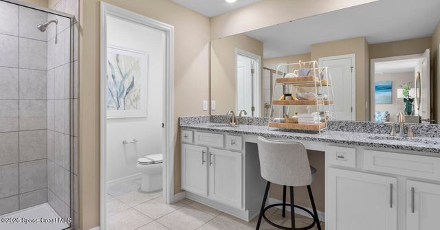 856 Castleford Avenue NE, Palm Bay, FL 32905