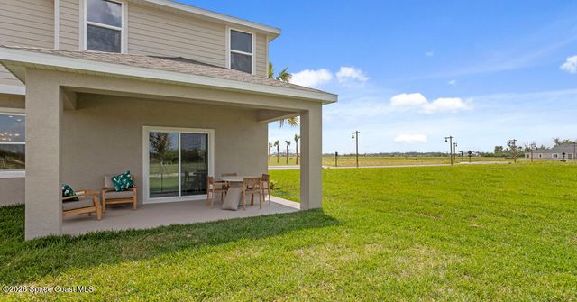 856 Castleford Avenue NE, Palm Bay, FL 32905