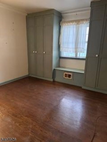 20 Oak Hill Dr, Toms River Township, NJ 08753