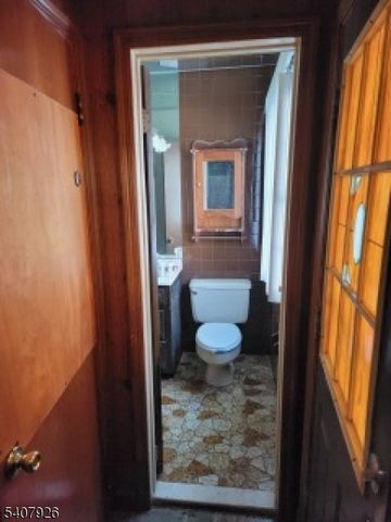 20 Oak Hill Dr, Toms River Township, NJ 08753