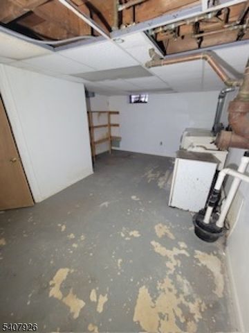 20 Oak Hill Dr, Toms River Township, NJ 08753