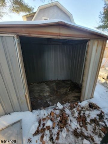 20 Oak Hill Dr, Toms River Township, NJ 08753