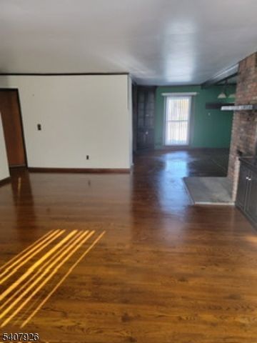 20 Oak Hill Dr, Toms River Township, NJ 08753