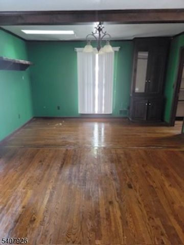 20 Oak Hill Dr, Toms River Township, NJ 08753