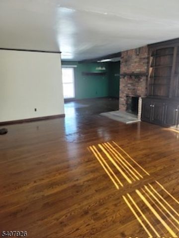 20 Oak Hill Dr, Toms River Township, NJ 08753