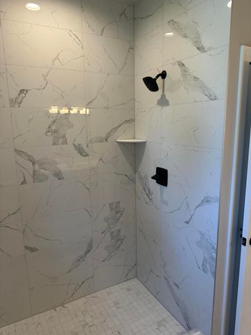 50402 Oakbrooke Drive, Chesterfield Twp, MI 48047