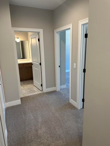 50402 Oakbrooke Drive, Chesterfield Twp, MI 48047