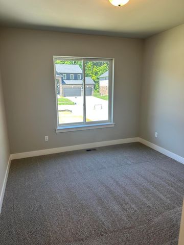 50402 Oakbrooke Drive, Chesterfield Twp, MI 48047