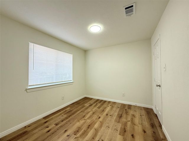 5122 Breckenridge Drive, Houston, TX 77066