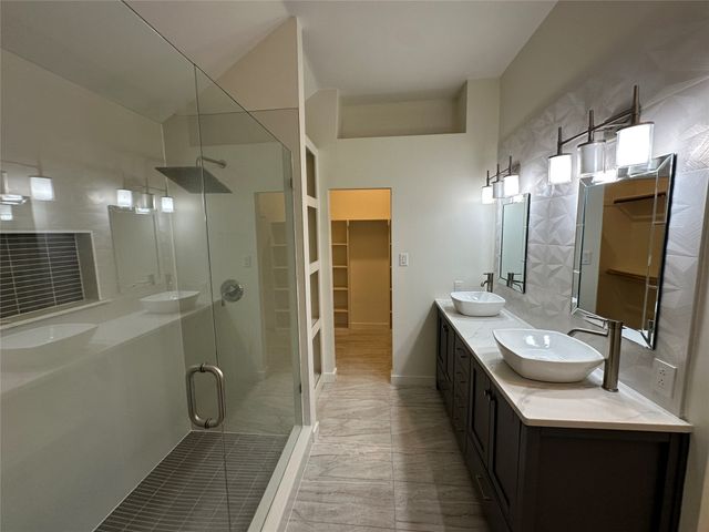 1216 Bold Forbes Drive, Grand Prairie, TX 75052