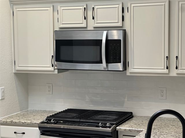 1216 Bold Forbes Drive, Grand Prairie, TX 75052