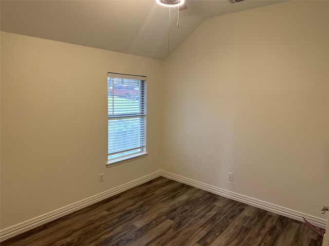 1216 Bold Forbes Drive, Grand Prairie, TX 75052