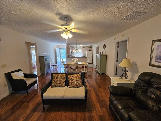 945 CANDLER PLACE, The Villages, FL 32162