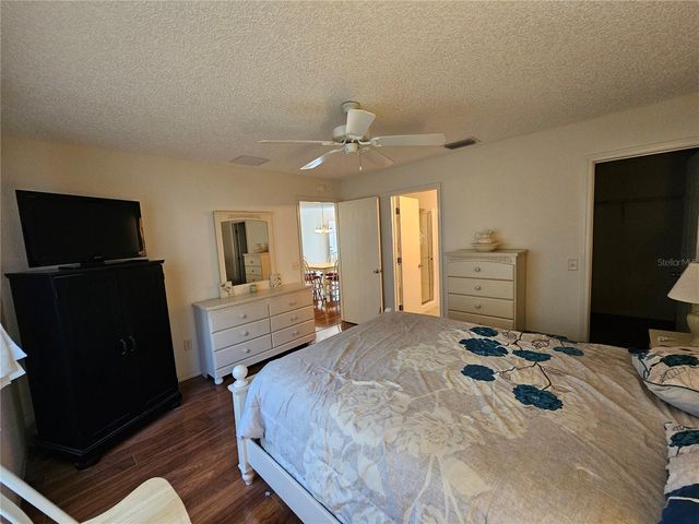 945 CANDLER PLACE, The Villages, FL 32162