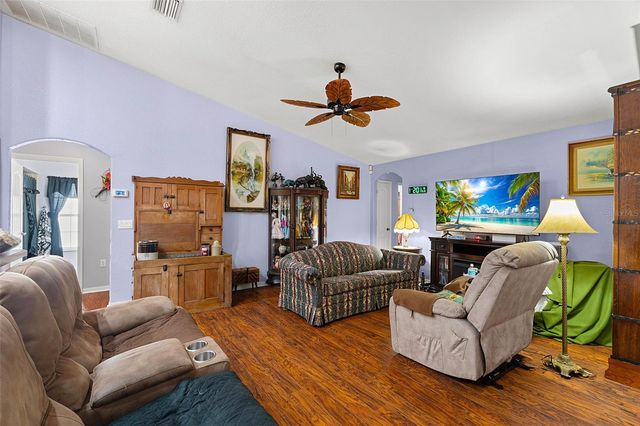 50 NE 35TH STREET, Ocala, FL 34479