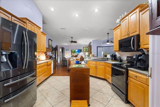 50 NE 35TH STREET, Ocala, FL 34479