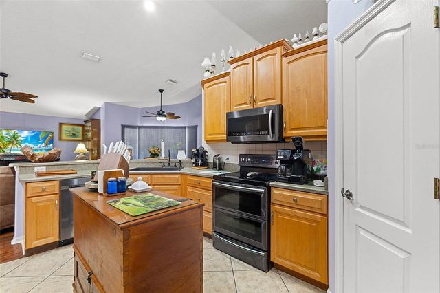 50 NE 35TH STREET, Ocala, FL 34479